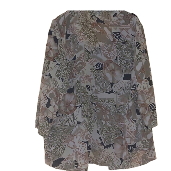 C.B. Collection Blouse - Picture 4 of 4